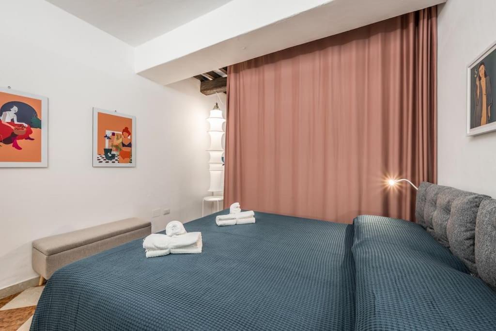 Casa Camilla - Arty Suite Nel Centro Storico パルマ エクステリア 写真